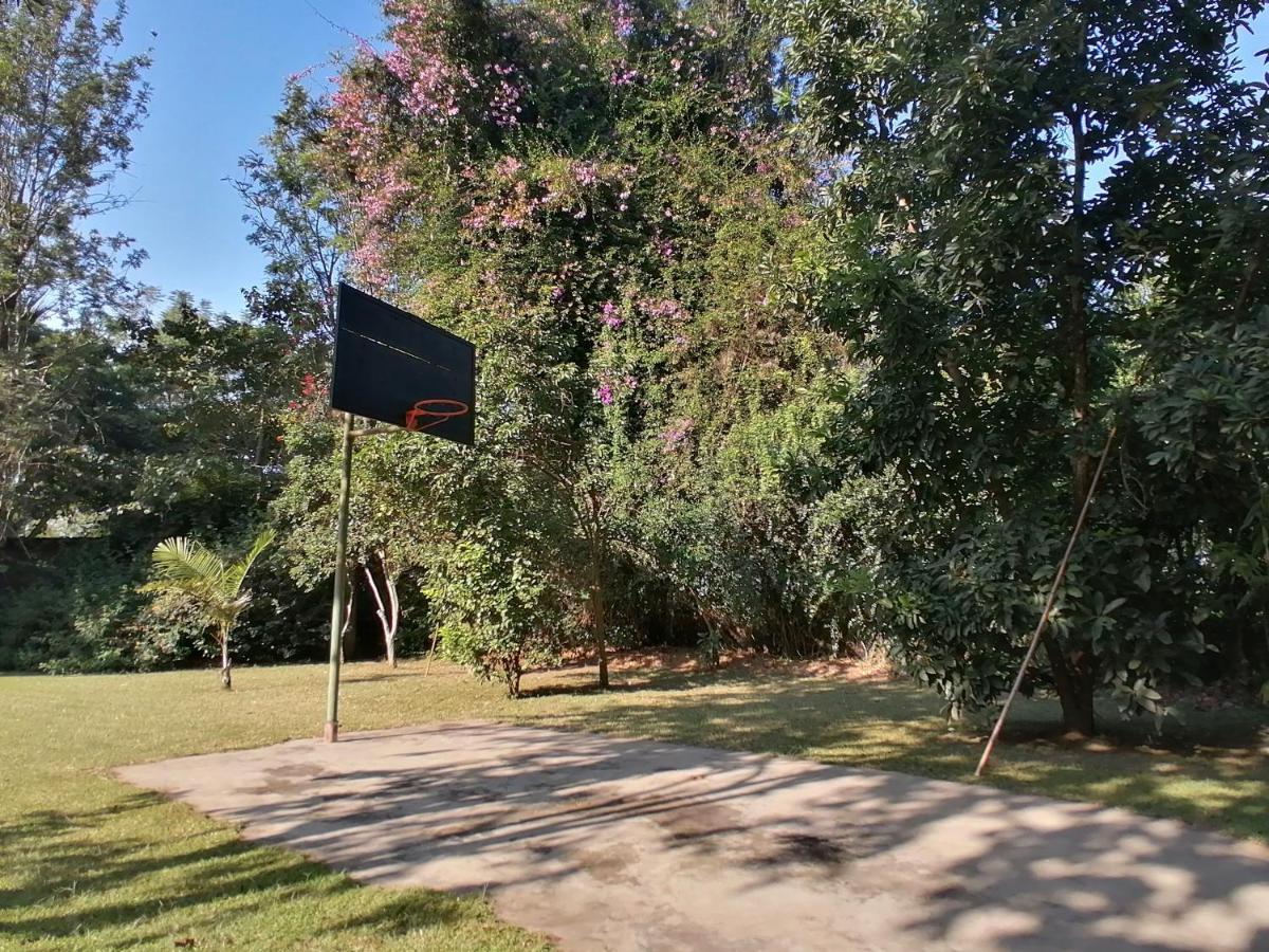 Meru House Lekisilai Arusha Exteriör bild